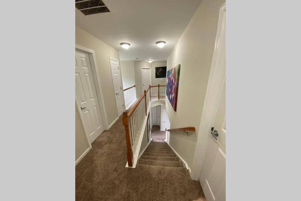 Pprevalon Hotel Charlotte Bagian luar foto