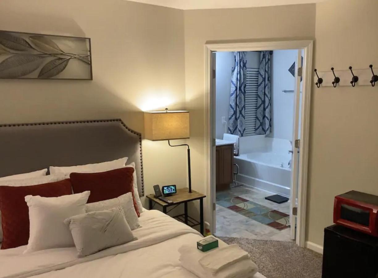 Pprevalon Hotel Charlotte Bagian luar foto